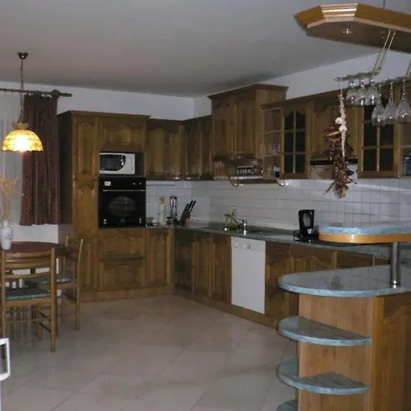 Bed & Breakfast Karibu